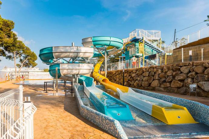 Imagen de la piscina del Hotel Guitart Central Park Aqua Resort. Foto 20