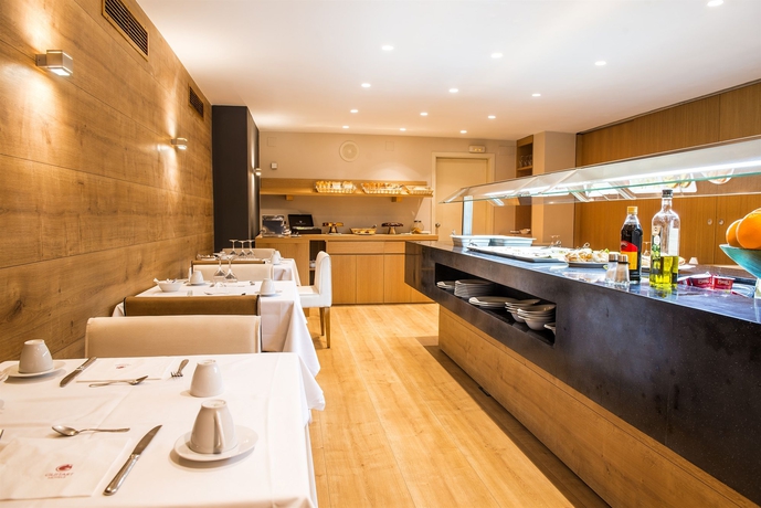 Imagen del bar/restaurante del Hotel Guitart Grand Passage. Foto 3