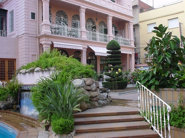 Imagen de los exteriores del Hotel Guitart Rosa. Foto 4