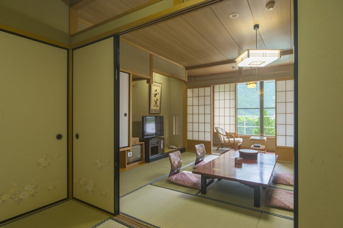 Imagen de la habitación del Hotel Gujo Hachiman. Foto 4