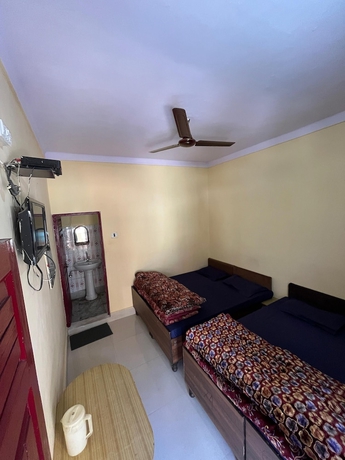 Imagen de la habitación del Hotel Gujrat Bhawan. Foto 10