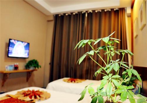 Imagen de la habitación del Hotel Gujun. Foto 9