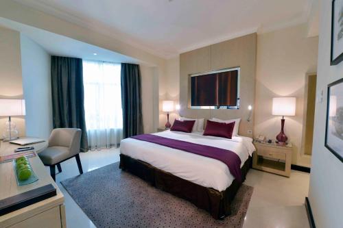 Imagen de la habitación del Hotel Gulf Bahrain. Foto 21