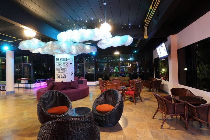 Imagen de los interiores del Hotel Gulf Siam Resort. Foto 10