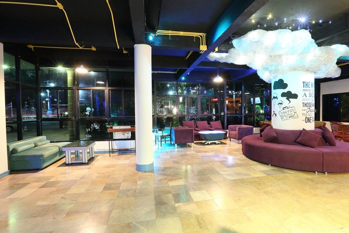 Imagen de los interiores del Hotel Gulf Siam Resort. Foto 11