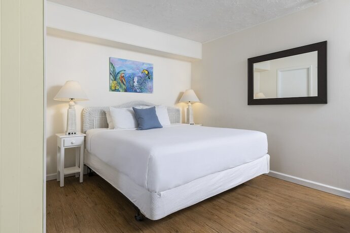Imagen de la habitación del Hotel Gulf View Waterfront Resort. Foto 17