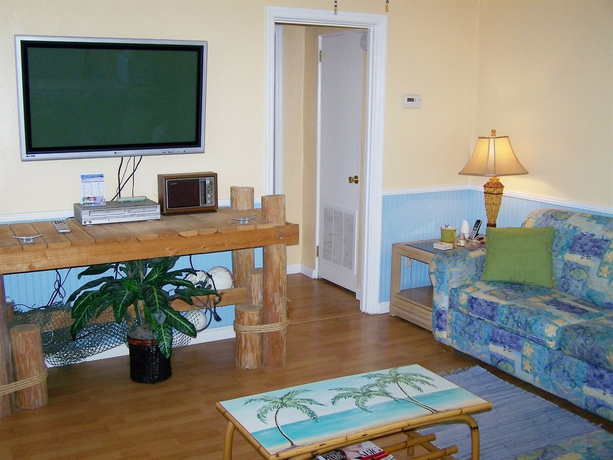 Imagen de los interiores del Hotel Gulf Winds Beach Resort. Foto 13