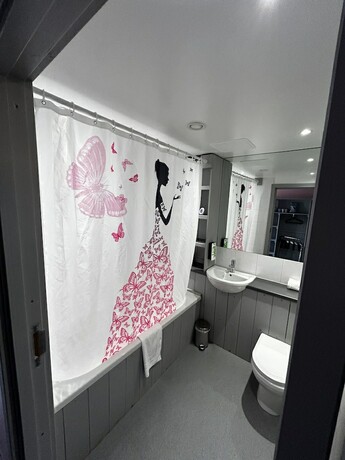 Imagen general del Hotel Gulliver\'s Valley M1 JCT 31. Foto 6