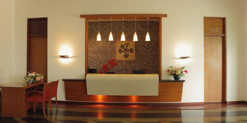 Imagen de los interiores del Hotel Gulmohar Greens - Golf and Country Club. Foto 19
