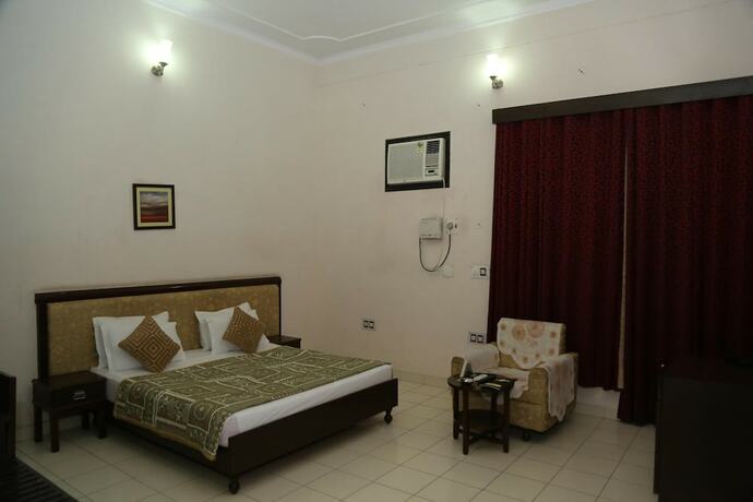 Imagen general del Hotel Gulmohar Sariska Resort. Foto 2