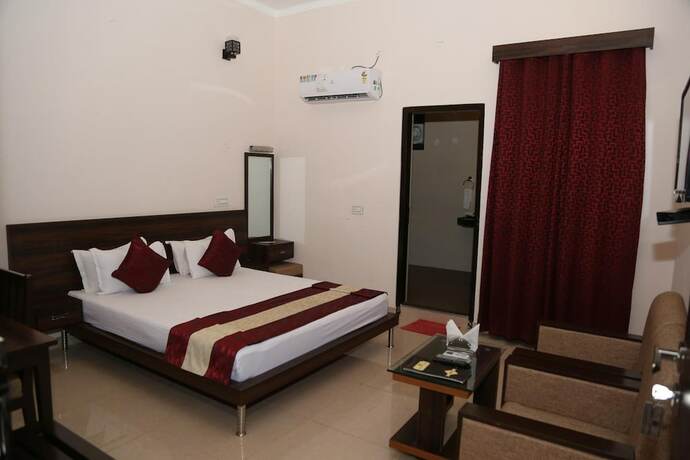 Imagen general del Hotel Gulmohar Sariska Resort. Foto 3