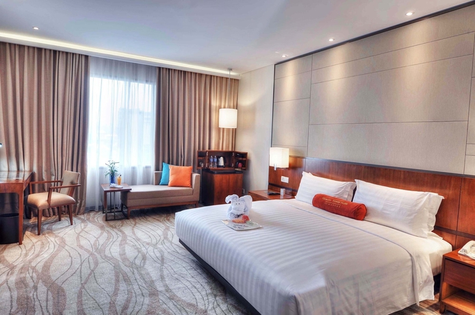 Imagen de la habitación del Hotel Gumaya Tower Semarang. Foto 7