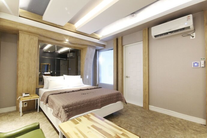 Imagen de la habitación del Hotel Gumi 2stay. Foto 17