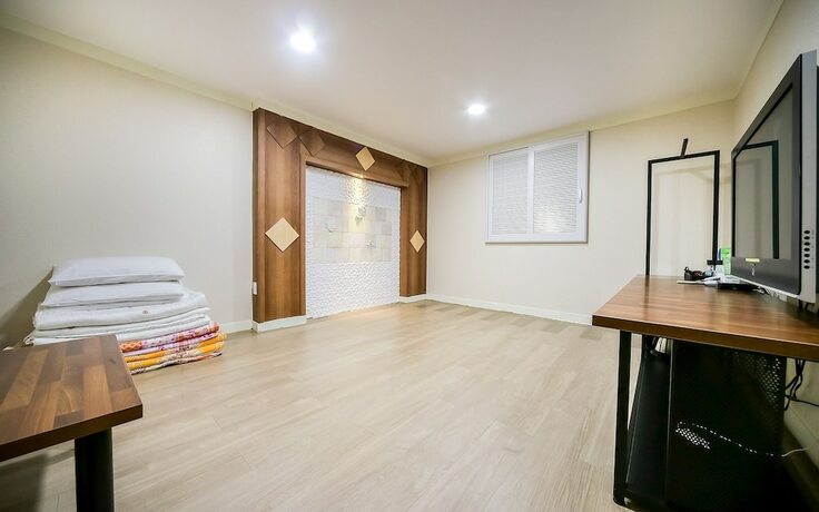 Imagen de la habitación del Hotel Gumi Bonggokdong Cello. Foto 15