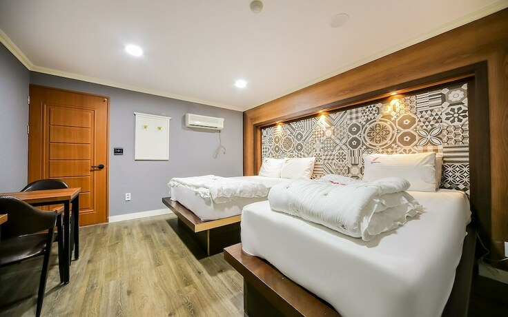 Imagen de la habitación del Hotel Gumi Bonggokdong Cello. Foto 18