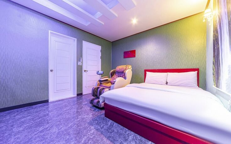 Imagen de la habitación del Hotel Gumi Bonggok-dong Jjak. Foto 19
