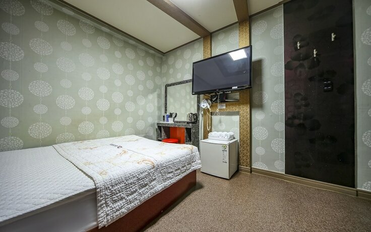 Imagen general del Hotel Gumi Bonggok-dong Q9. Foto 2