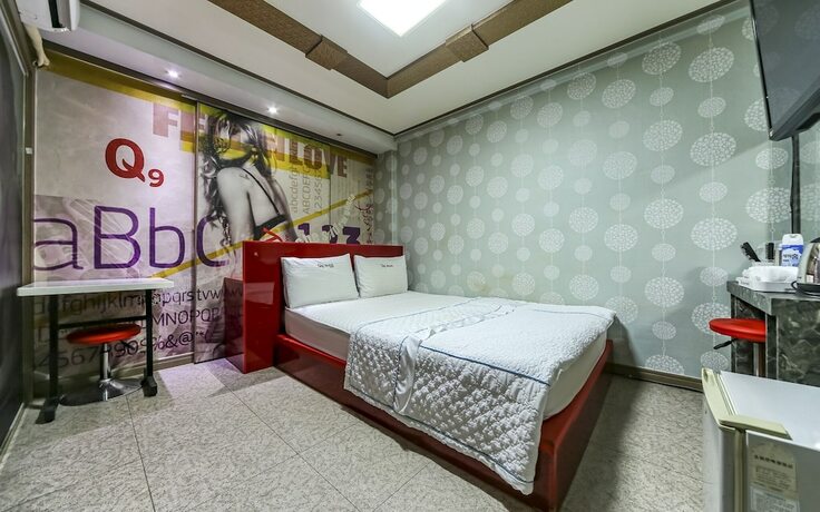 Imagen de la habitación del Hotel Gumi Bonggok-dong Q9. Foto 17