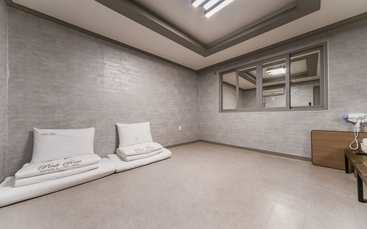 Imagen de la habitación del Hotel Gumi Geumosan Pink Rose. Foto 4