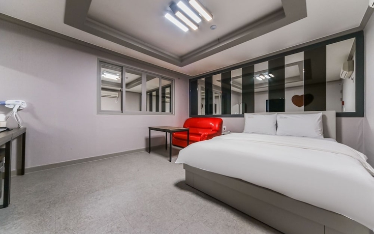 Imagen de la habitación del Hotel Gumi Geumosan Pink Rose. Foto 18