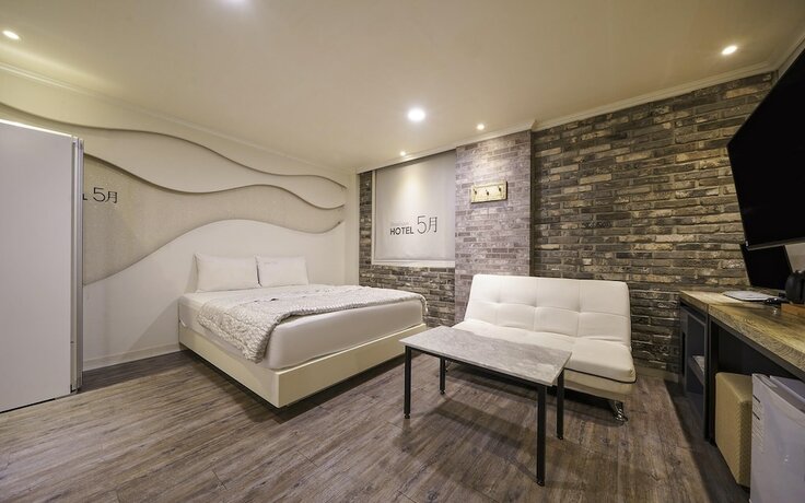 Imagen de la habitación del Hotel Gumi Hyeonggokdong 5wol. Foto 19