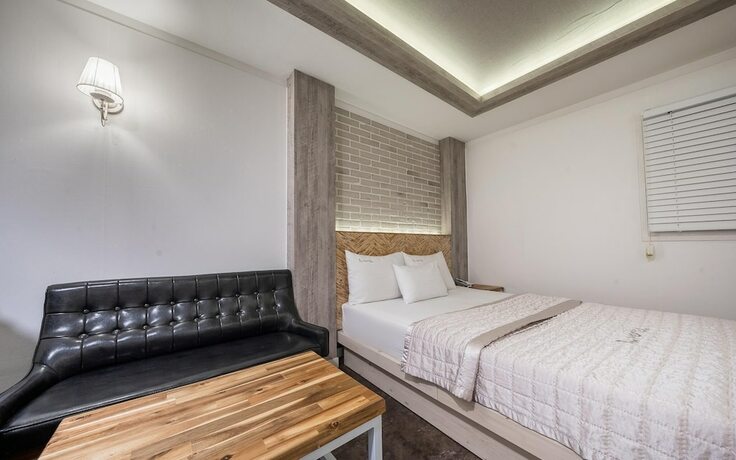 Imagen de la habitación del Hotel Gumi Indong 7 Plus. Foto 15