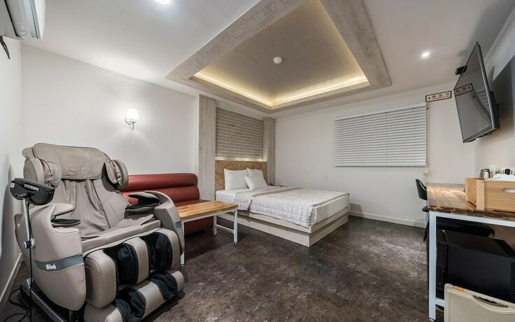 Imagen de la habitación del Hotel Gumi Indong 7 Plus. Foto 19