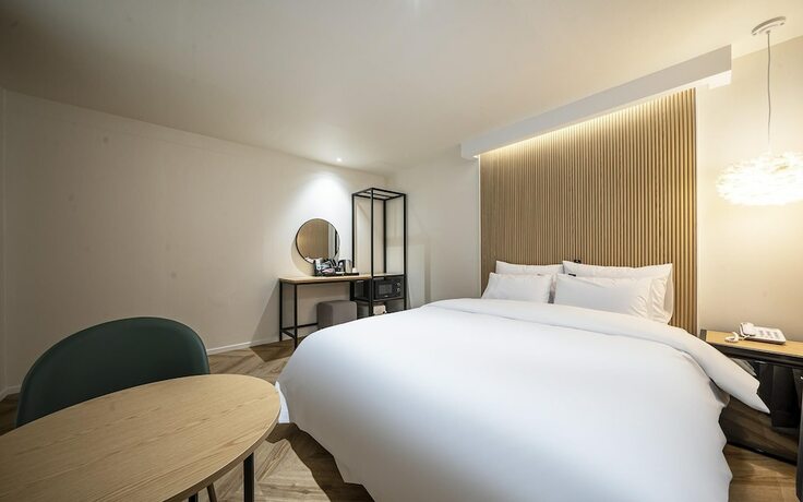 Imagen de la habitación del Hotel Gumi Indong Casa Lucido. Foto 11