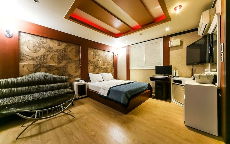 Imagen general del Hotel Gumi Indong Casa Lucido. Foto 9