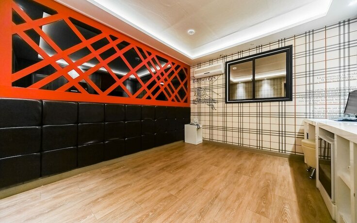 Imagen de la habitación del Hotel Gumi Indong Zaza. Foto 15