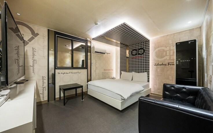 Imagen de la habitación del Hotel Gumi Indong Zaza. Foto 20