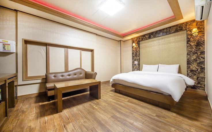 Imagen de la habitación del Hotel Gumi Okgye Cosmo. Foto 2