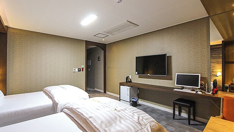 Imagen de la habitación del Hotel Gumi Prime. Foto 6