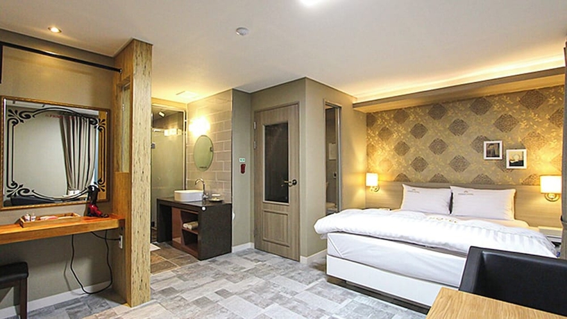 Imagen de la habitación del Hotel Gumi Prime. Foto 11