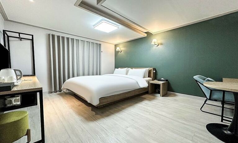 Imagen de la habitación del Hotel Gumi Time. Foto 18