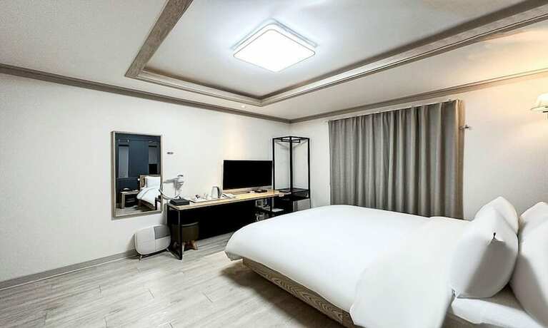 Imagen general del Hotel Gumi Time. Foto 10