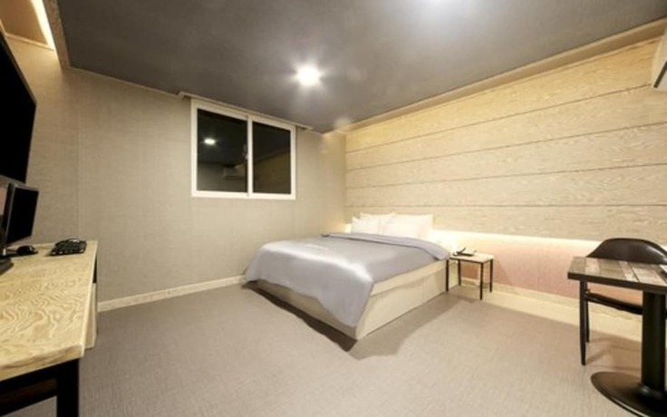 Imagen de la habitación del Hotel Gumi Wonpyeong-dong su. Foto 16