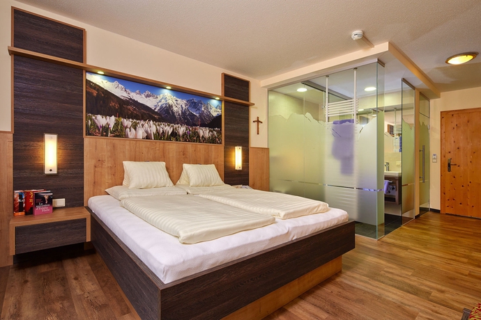 Imagen de la habitación del Hotel Gundolf. Foto 3