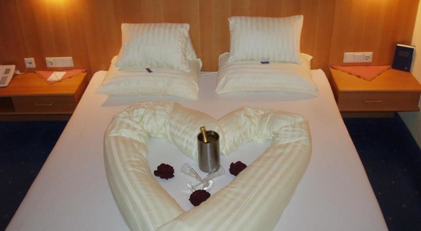 Imagen de la habitación del Hotel Gundolf. Foto 12