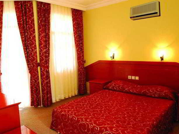 Imagen de la habitación del Hotel Gunes Fethiye. Foto 4