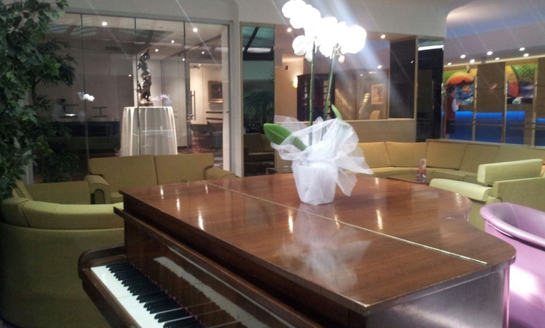 Imagen de los interiores del Hotel Gunes Merter. Foto 12