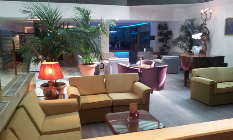 Imagen de los interiores del Hotel Gunes Merter. Foto 13