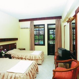 Imagen de la habitación del Hotel Gunes Sun Time Hotel. Foto 3