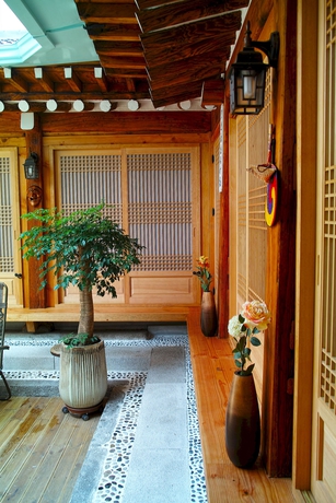 Imagen de los interiores del Hotel Gung Guesthouse. Foto 12