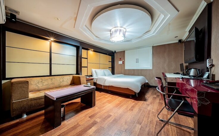 Imagen general del Hotel Gunpo Ritz. Foto 10