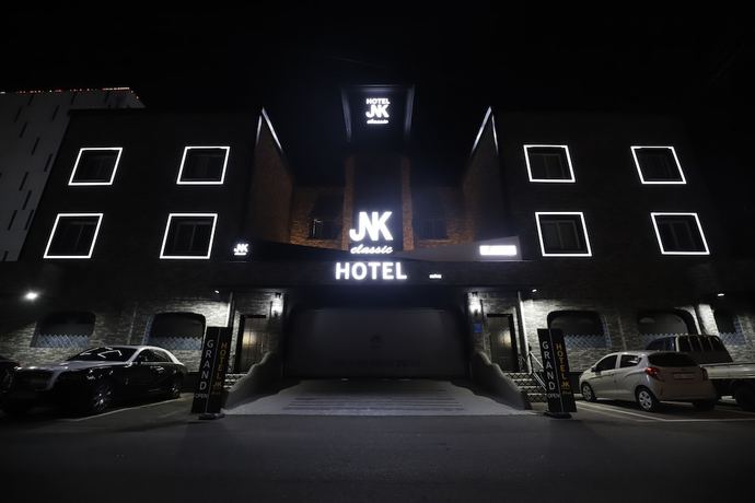 Imagen general del Hotel Gunsan JNK Classic Hotel - Black. Foto 1