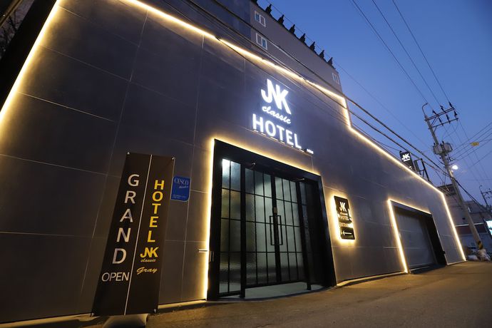 Imagen general del Hotel Gunsan JNK Classic Hotel - Gray. Foto 1
