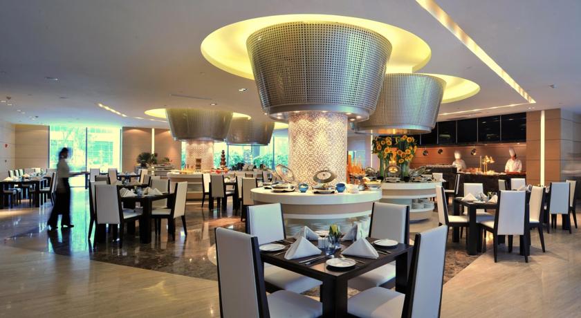 Imagen del bar/restaurante del Hotel Guoman. Foto 3