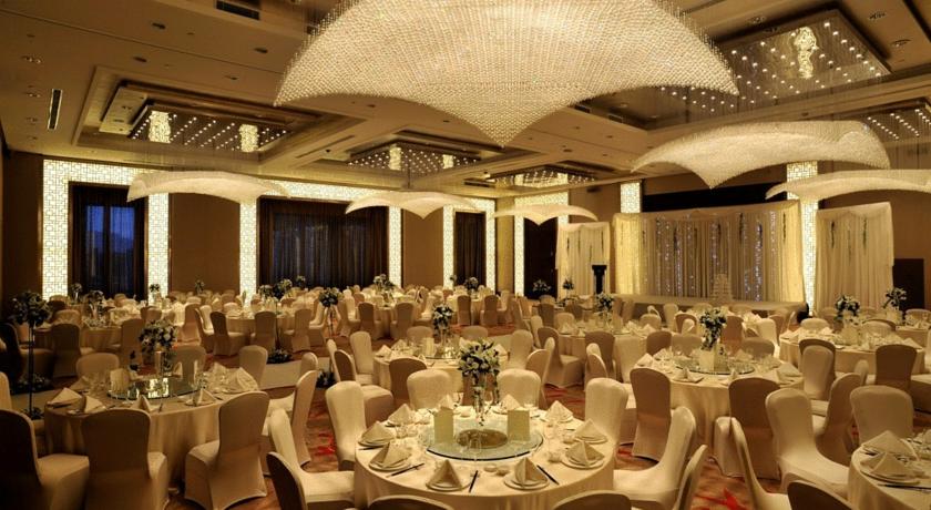 Imagen del bar/restaurante del Hotel Guoman. Foto 4