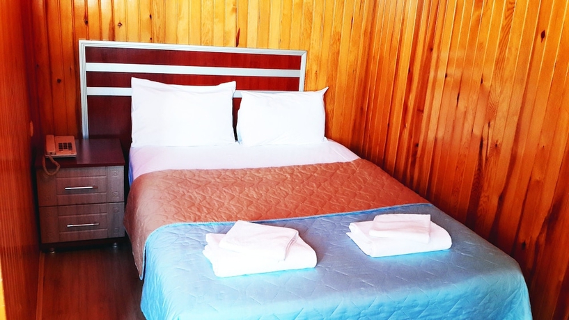 Imagen de la habitación del Hotel Gur. Foto 6